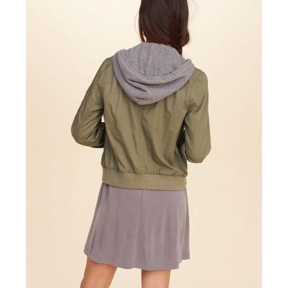 Hollister Army Green Bomber Jacket with Hoodie - Picture 7 of 8